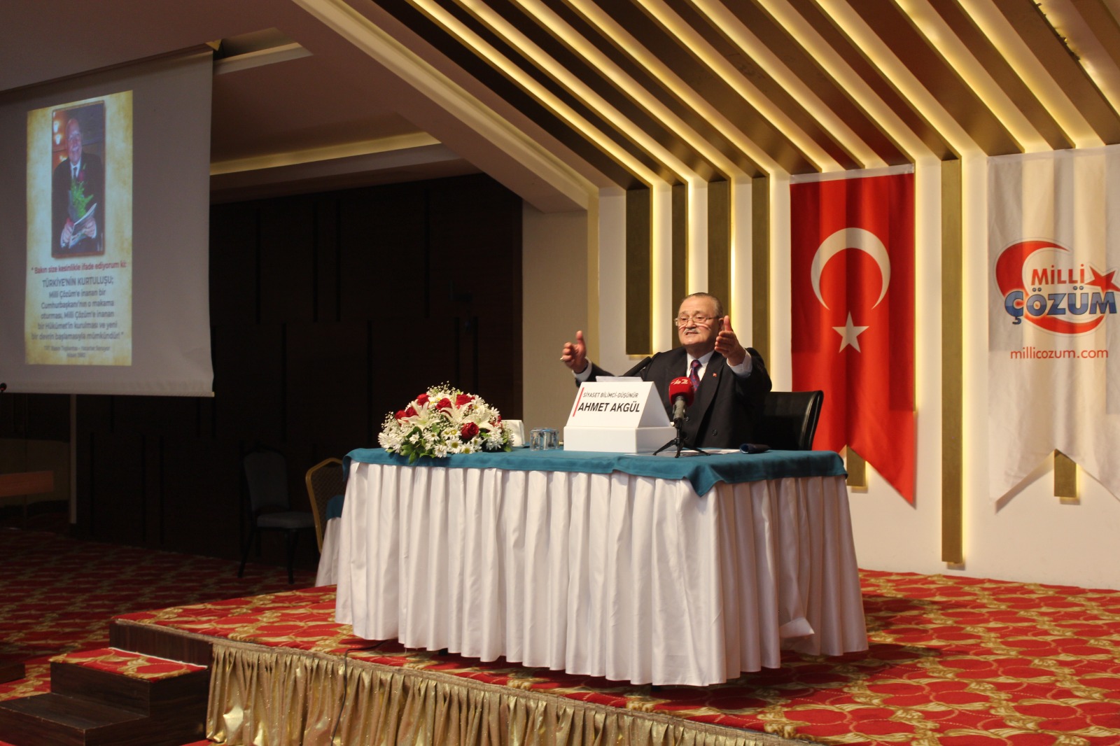 Erbakan ve Siyasi Uzlaşı Ahlakı Anlatıldı