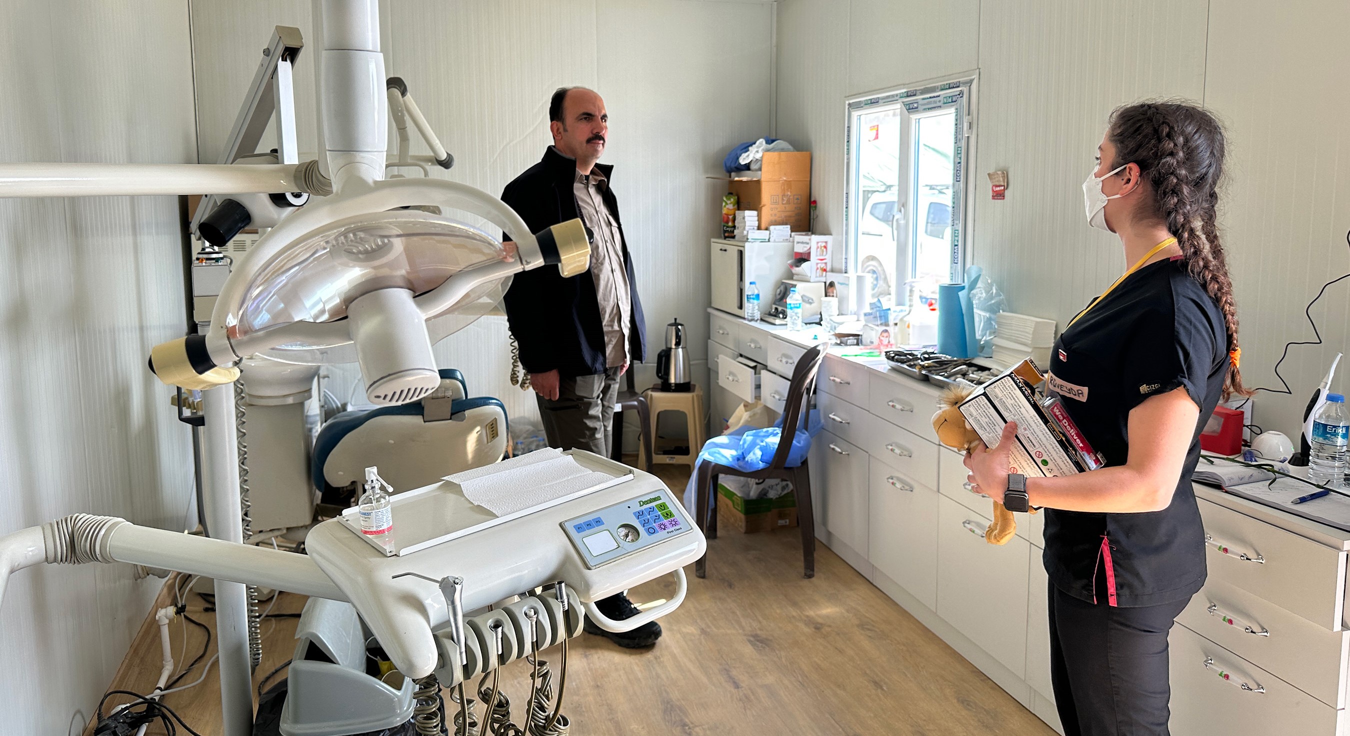 Konya Mobil Gözlük ve Diş Araçları Depremzedelere Derman Oluyor