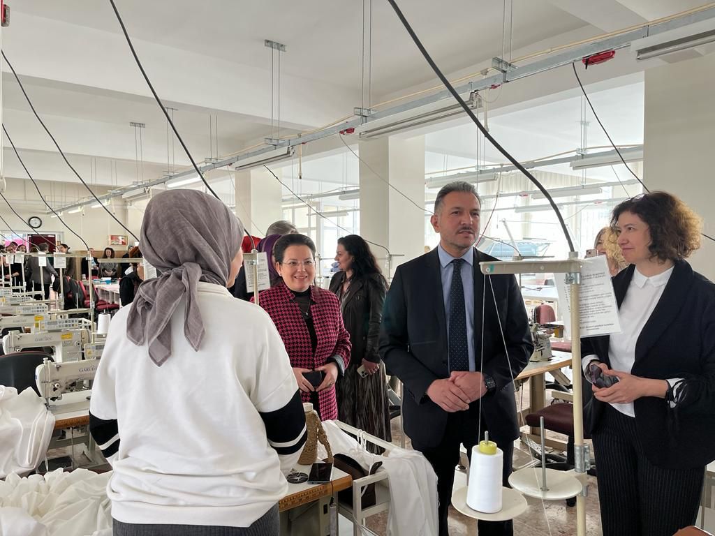 S.Ü. Moda Atölyesi Depremzedeler İçin Üretti