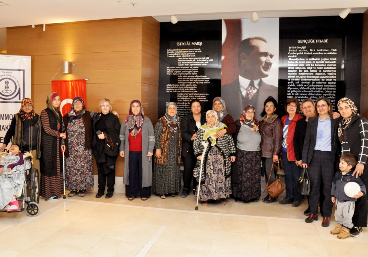 Depremzede Vatandaşlarla Buluştular