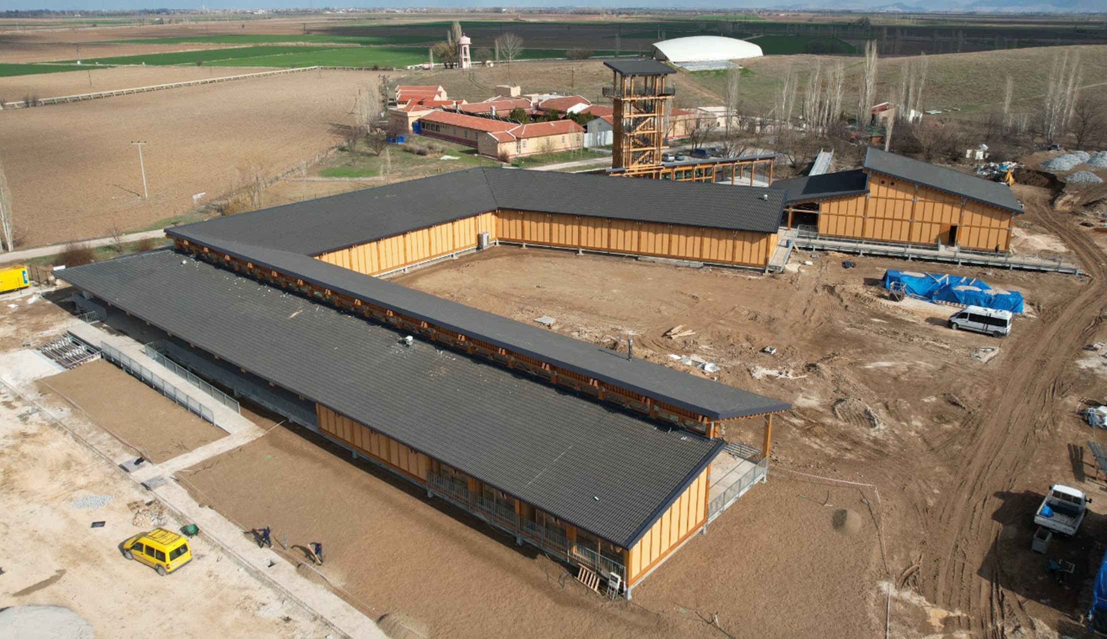 Türkiye’nin En Büyük Ahşap Kamu Yatırımı olan Çatalhöyük’ te Mutlu Sona Yaklaşıldı