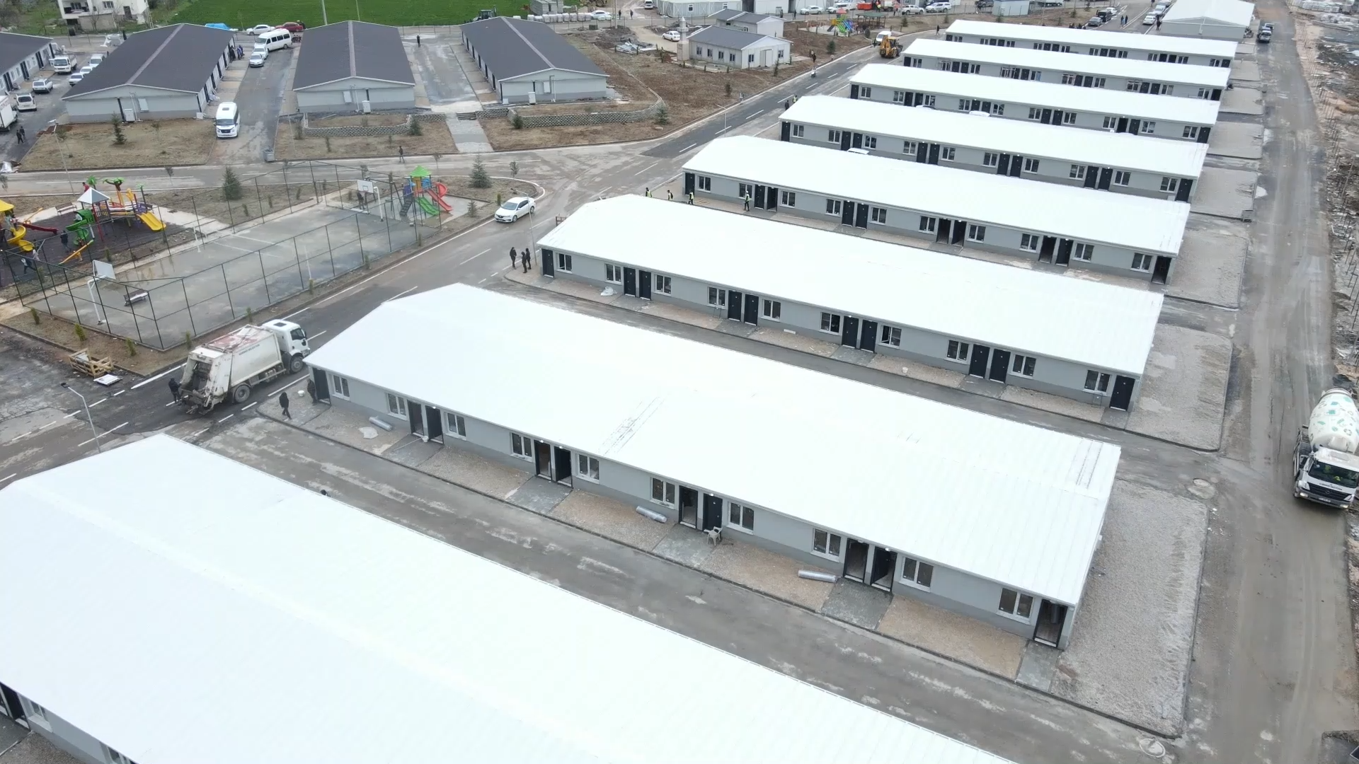 Bakan Kurum: Nurdağı ve İslahiye’de 214 Prefabrik Evi Daha Sahiplerine Teslim Ettik