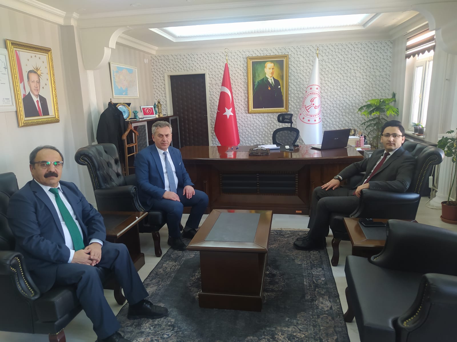 İl Müdürü Yiğit'ten Yunak'a Ziyaret