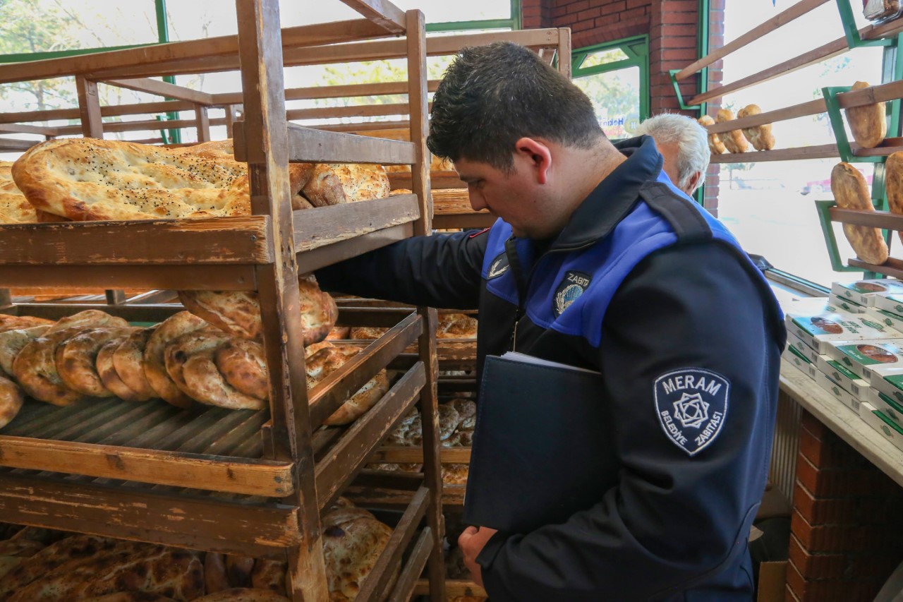 Meram’da Gıda İmalathaneleri Yakın Takipte Fırınlara Ramazan Denetimi