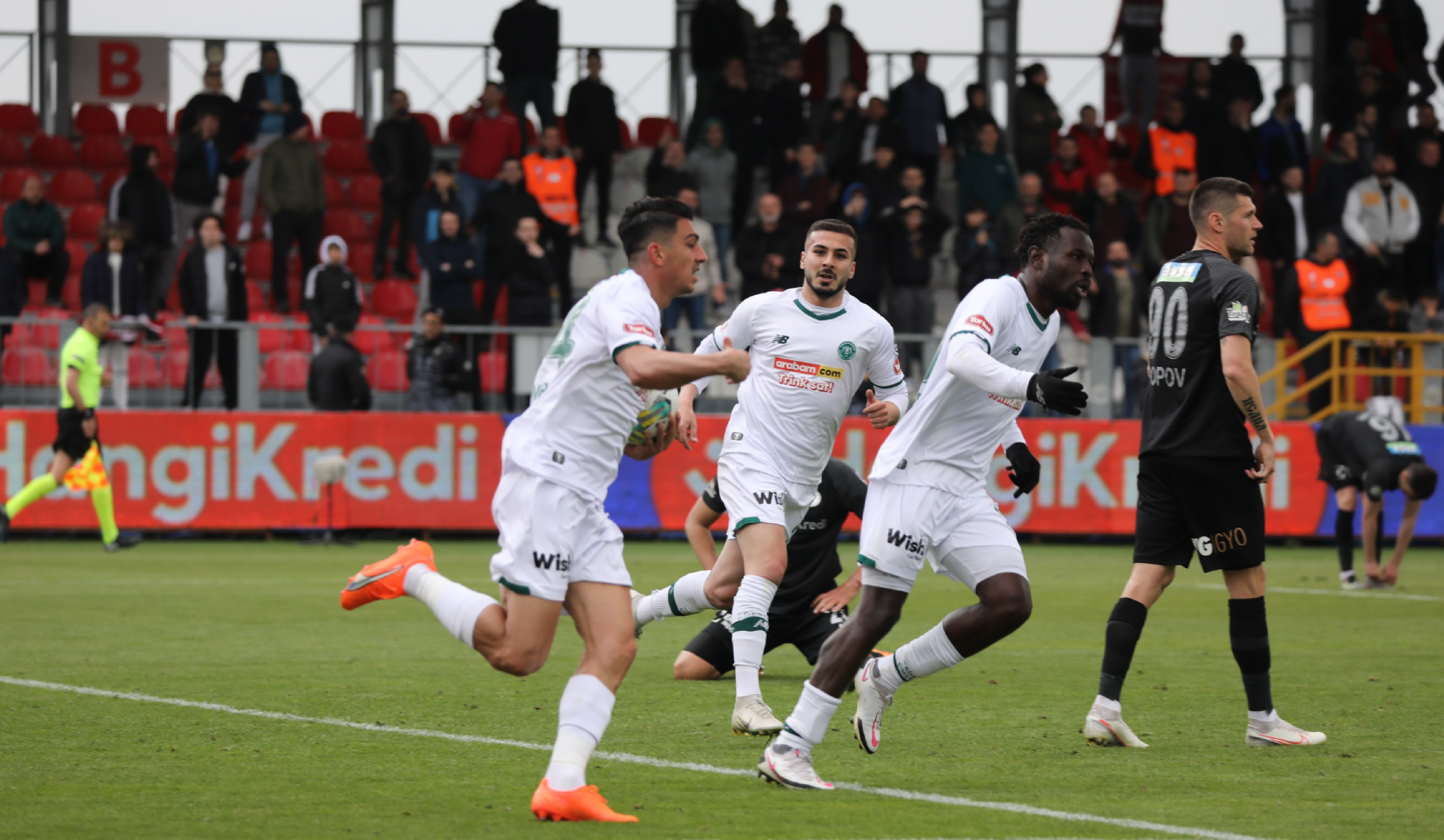 Ümraniyespor 2 - 2 Konyaspor