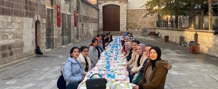 Lise Medeniyet Akademilerinde Ramazan Dolu Dolu Geçiyor