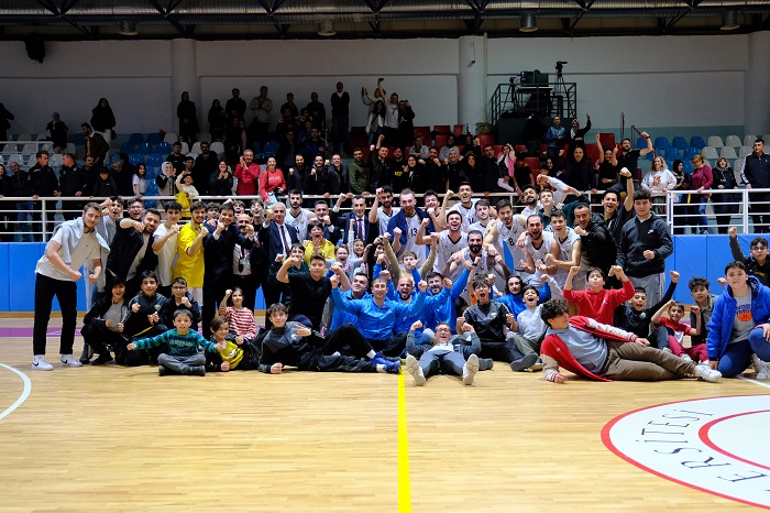 Basketbolda Play-Off Sevinci