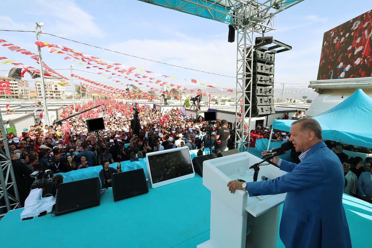 Cumhurbaşkanı Erdoğan Hatay’a Kazandırılan Konya Konteyner Kent’te Depremzedelerle Buluştu