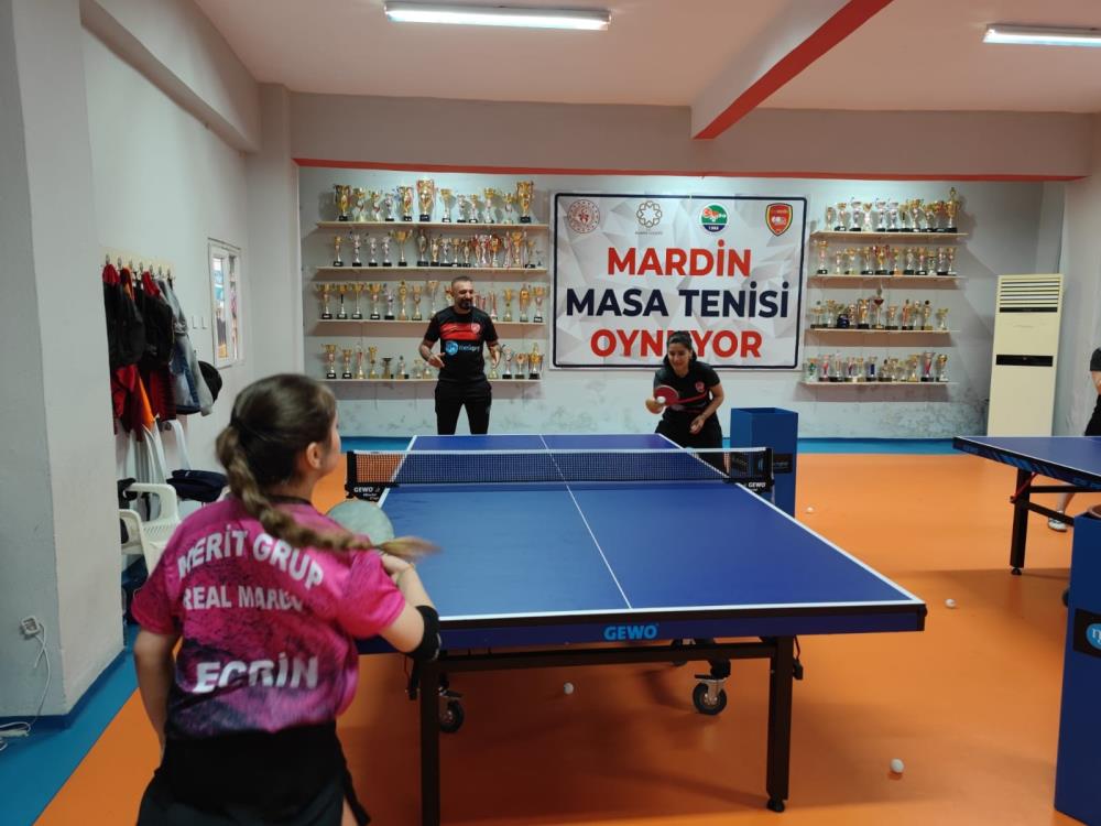 Mardin'in masa tenisi kız takımı Avrupa'da boy gösterecek