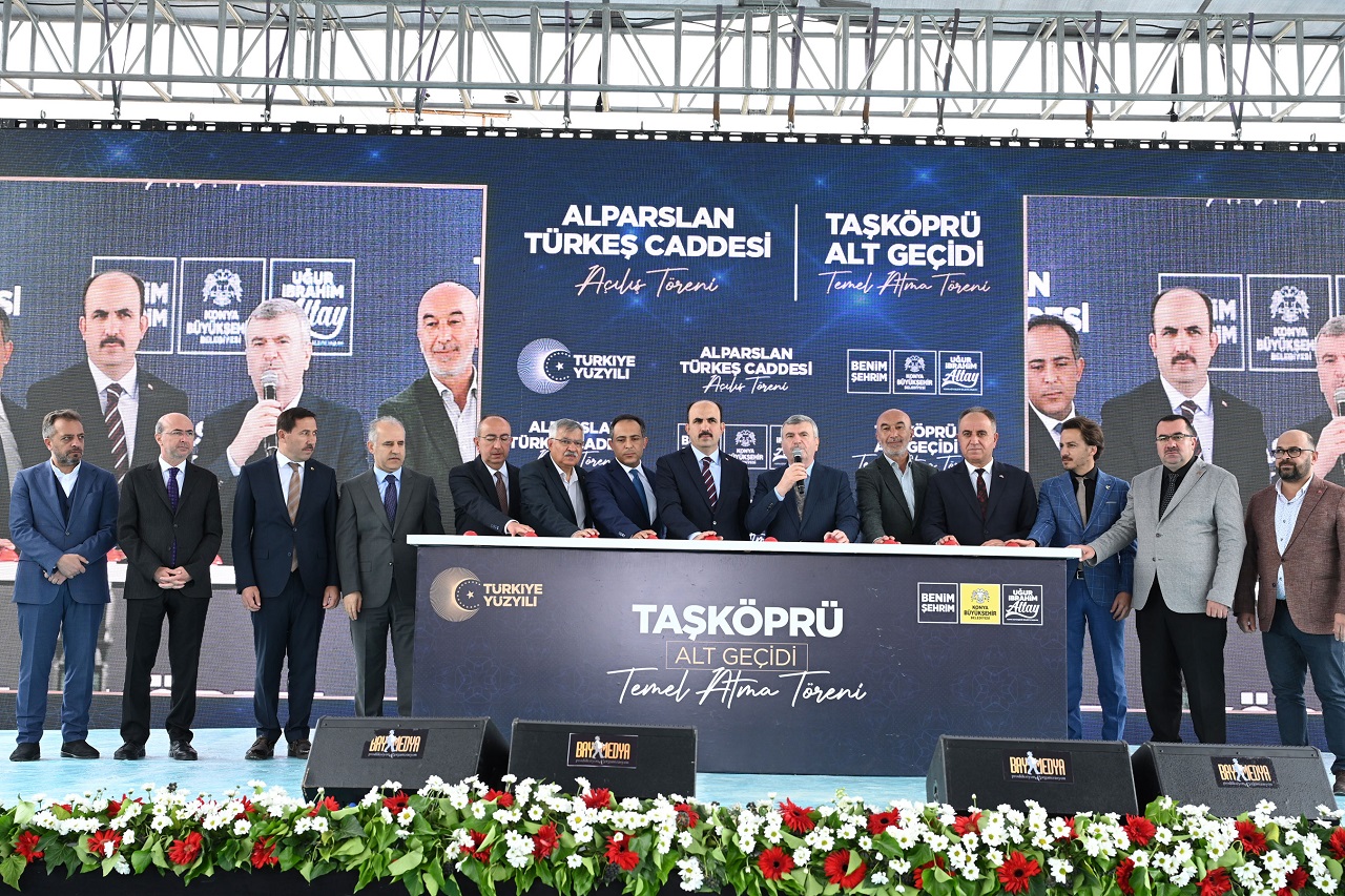 Alparslan Türkeş Caddesi Açıldı; Taşköprü Alt Geçidinin Temeli Atıldı