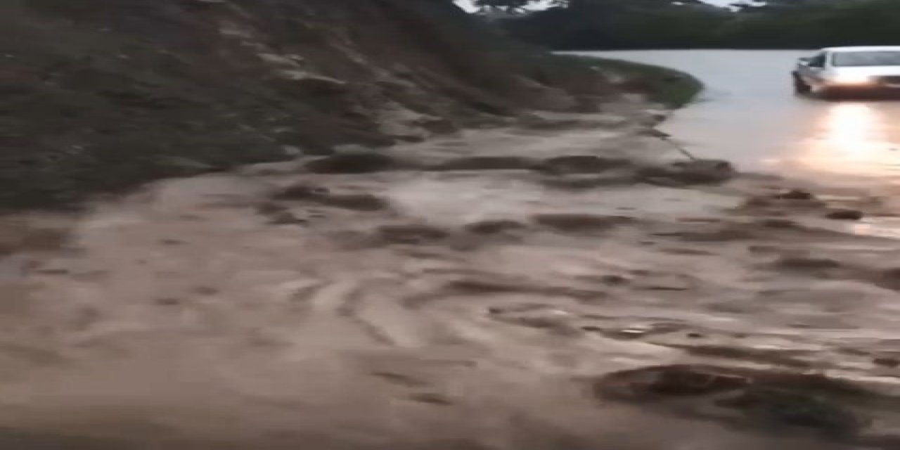 Samsun'da sağanak su baskınlarına sebep oldu