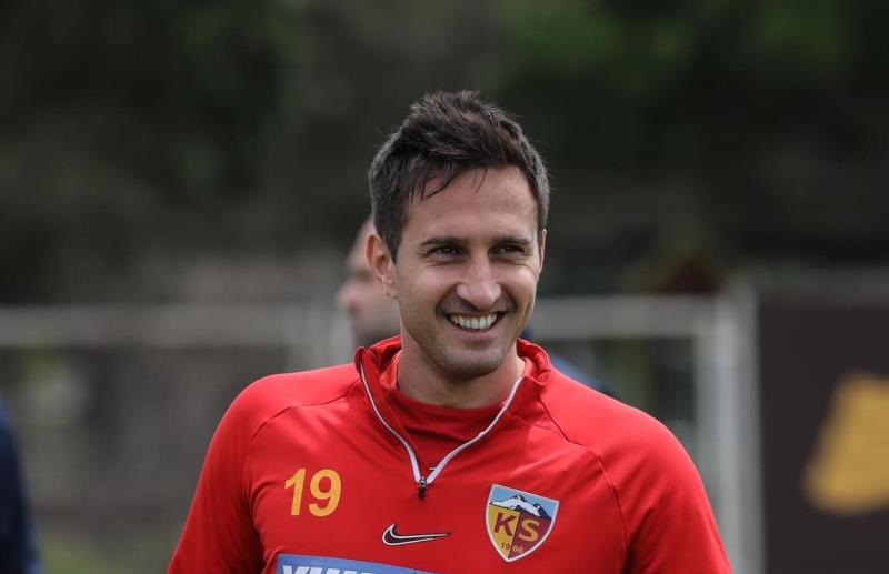 Kayserisporlu forvet Mario Gavranovic takımdan ayrıldı