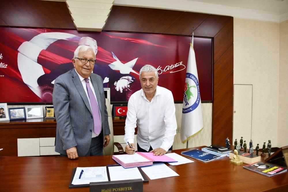 Cahit Terzi İmzaladı