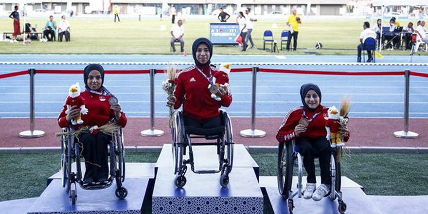 Para Atletizm Bayanlar 100 Metrede Madalyalar Türkiye’nin