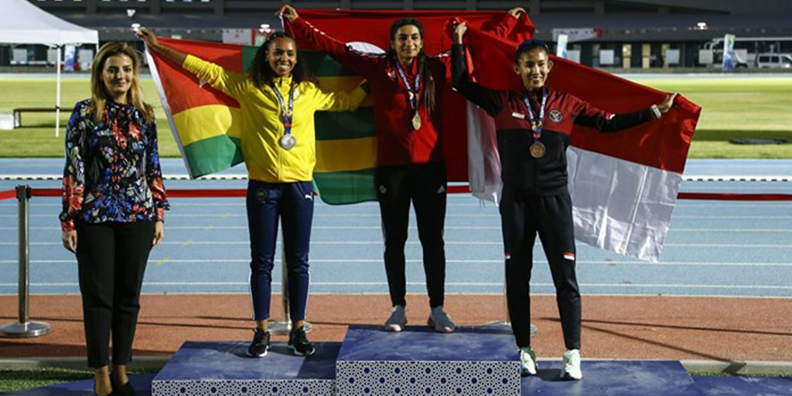 Kadınlar 100 Metre Engelde Şampiyon Şevval Ayaz