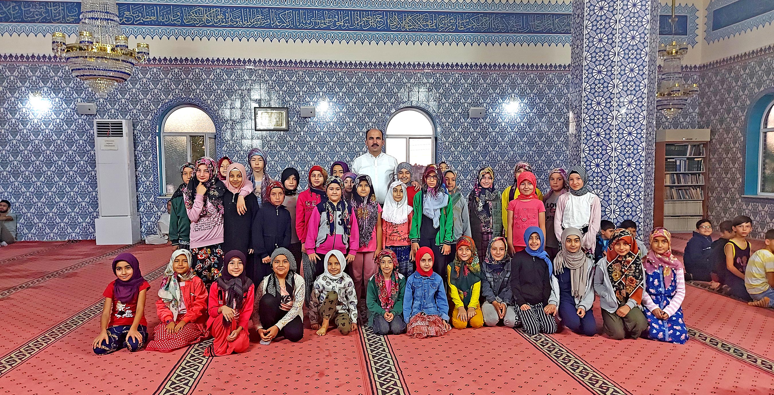 Başkan Altay: “Çocuklarımızda Ümmet Bilinci ve Cami Alışkanlığı Sağlıyoruz”