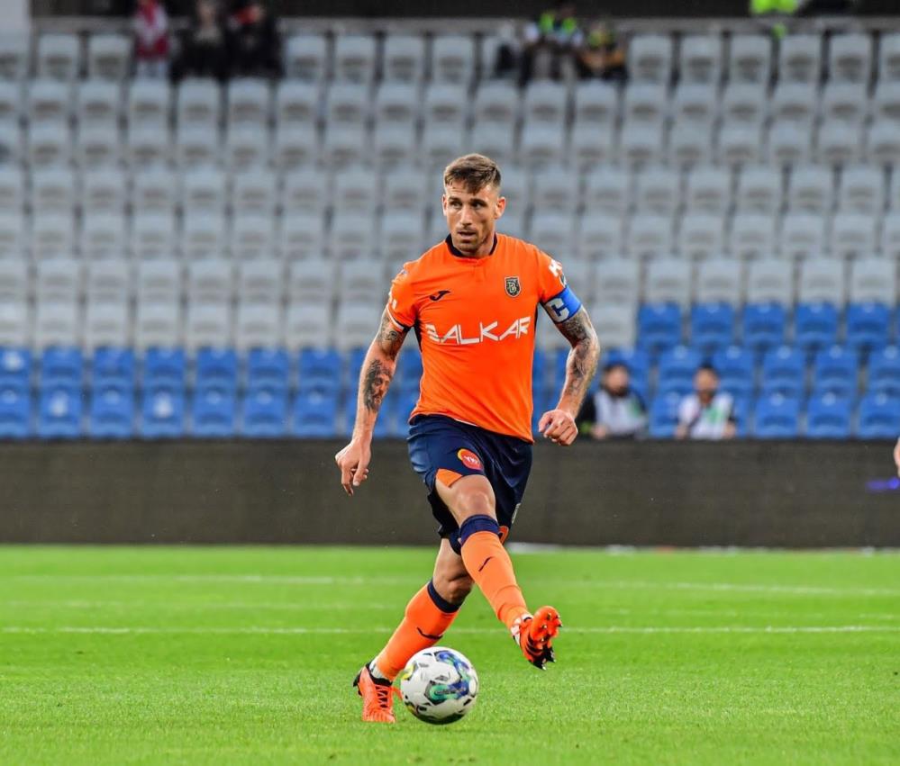 Medipol Başakşehir, Biglia'ya veda etti