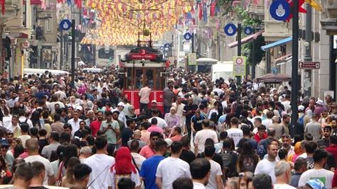 Taksim'de bayram yoğunluğu