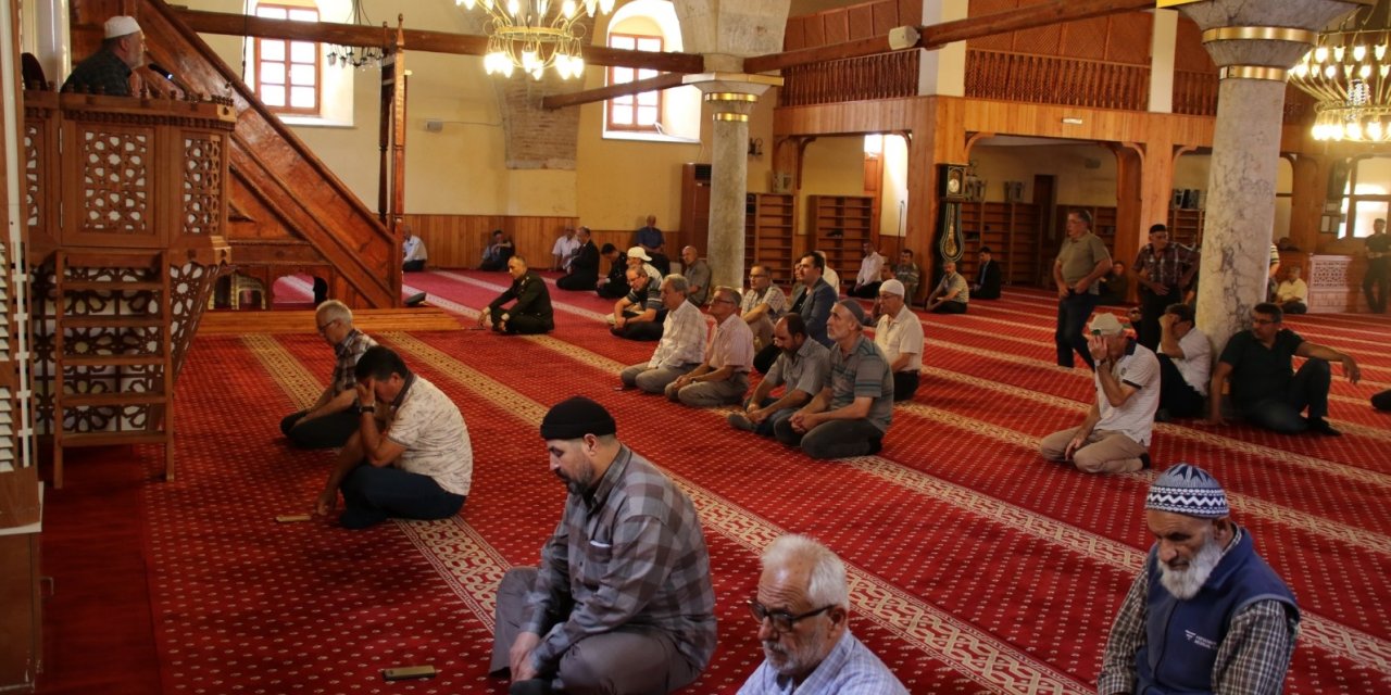 Akşehir'de 15 Temmuz şehitleri için Mevlid-i Şerif okutuldu