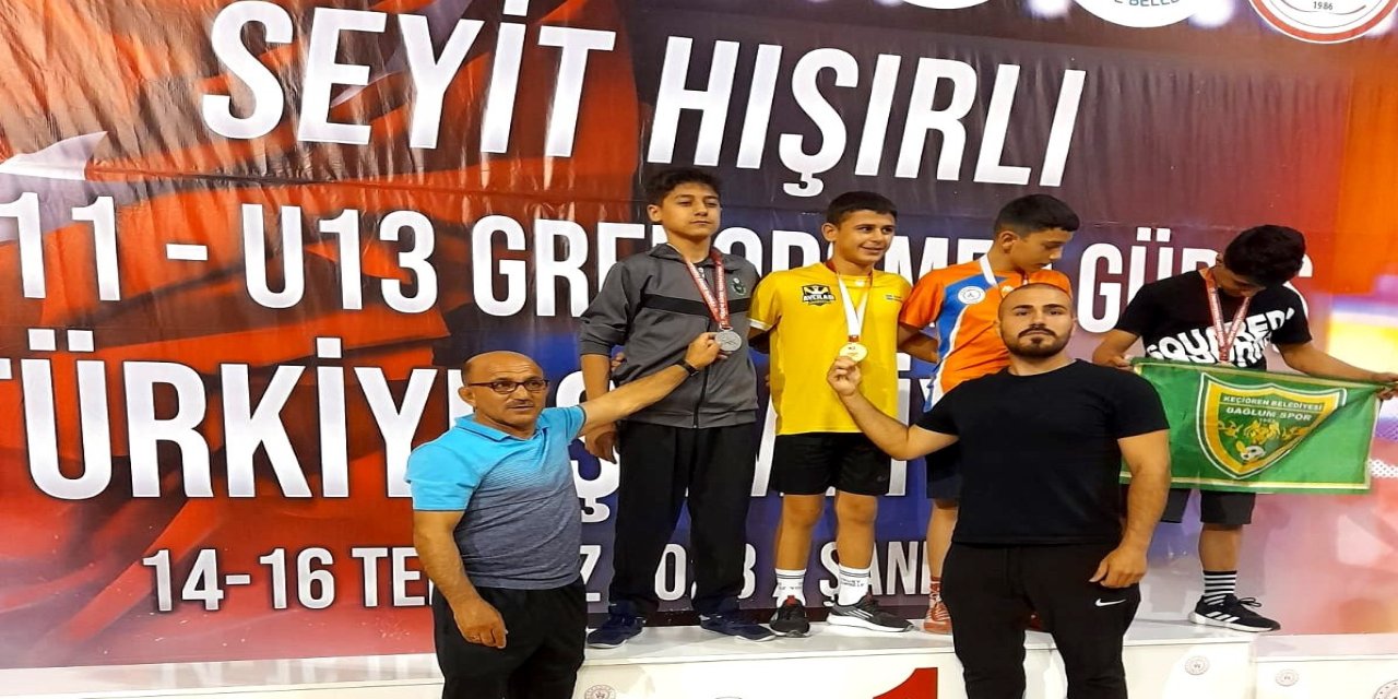 Karataylı Güreşçilerden Türkiye Şampiyonasında 7 Derece Birden