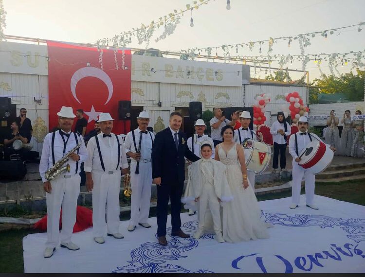 Derviş Umut, Erkekliğe İlk Adımını Attı