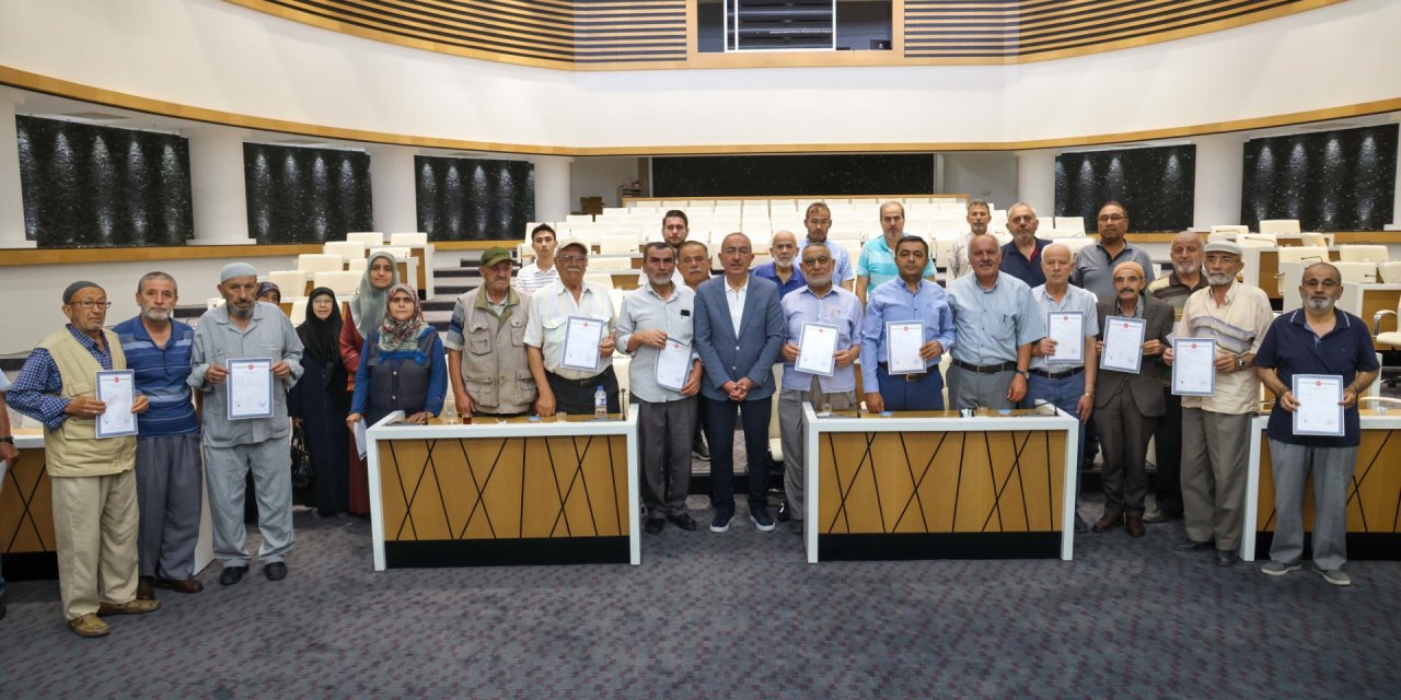 Aymanas Mahallesi’nde Tapu Sevinci Yaşandı