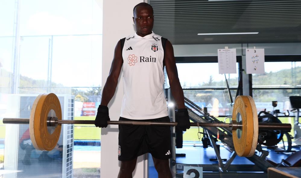 Beşiktaş, Hazırlıklarını Sürdürdü