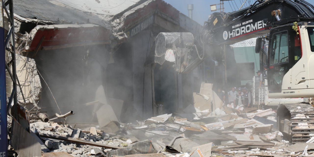 Konya'daki gazinolarda yıkım başladı