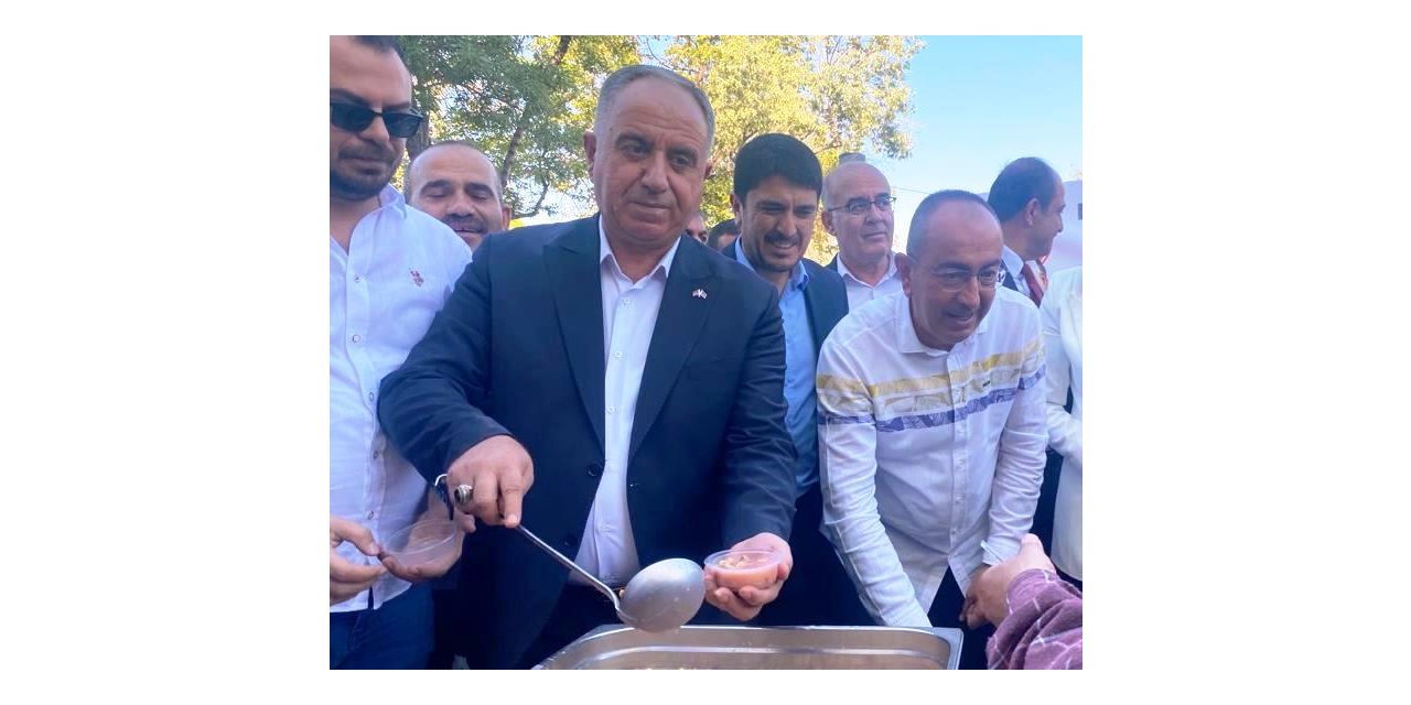 Milliyetçi Hareket Partisi'nden Aşure İkramı