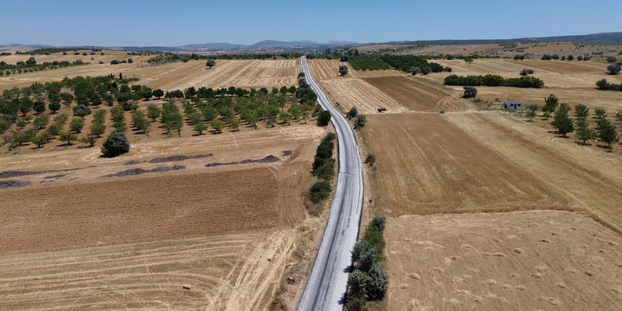 Konya Büyükşehir Mahalle Yollarında  Hız Kesmiyor