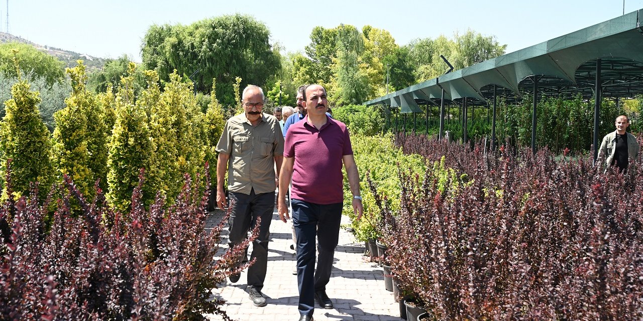 Başkan Altay Konya Ağaç A.Ş Satış Merkezi’nde İncelemelerde Bulundu