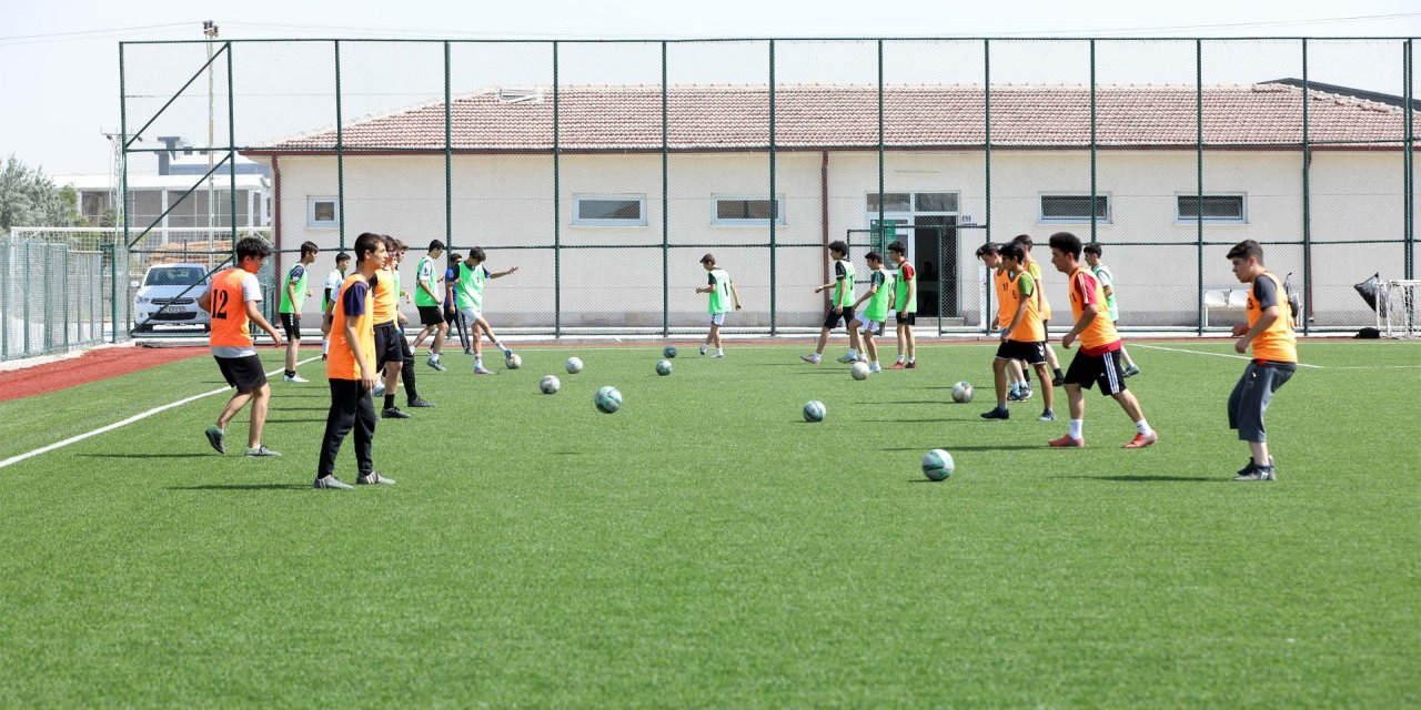 Karatay Belediyesi Geleceğin Yıldızlarını Seçiyor