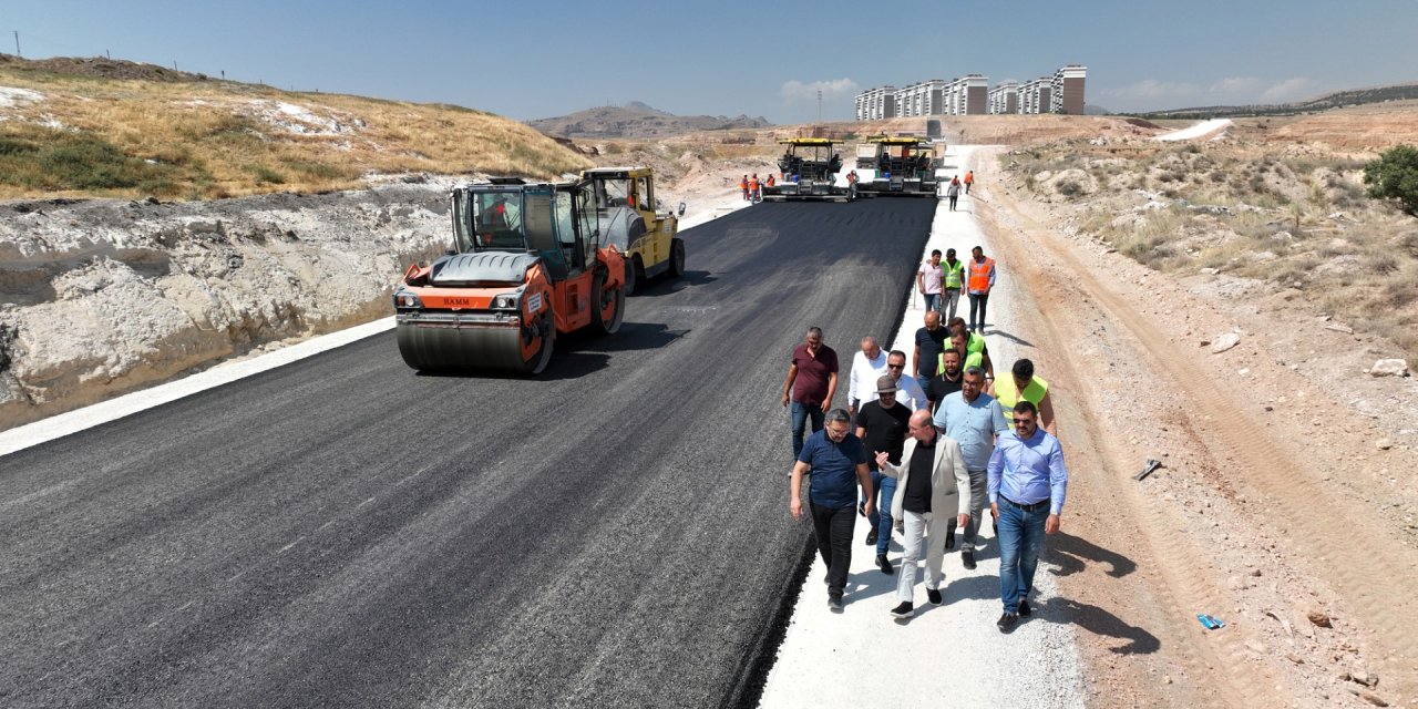 Başkan Pekyatırmacı,“150 Bin Ton Sıcak Asfalt Dökeceğiz”