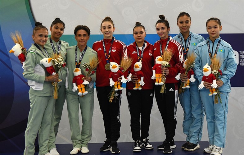 Kadınlar Artistik Cimnastik’te Şampiyon Türkiye
