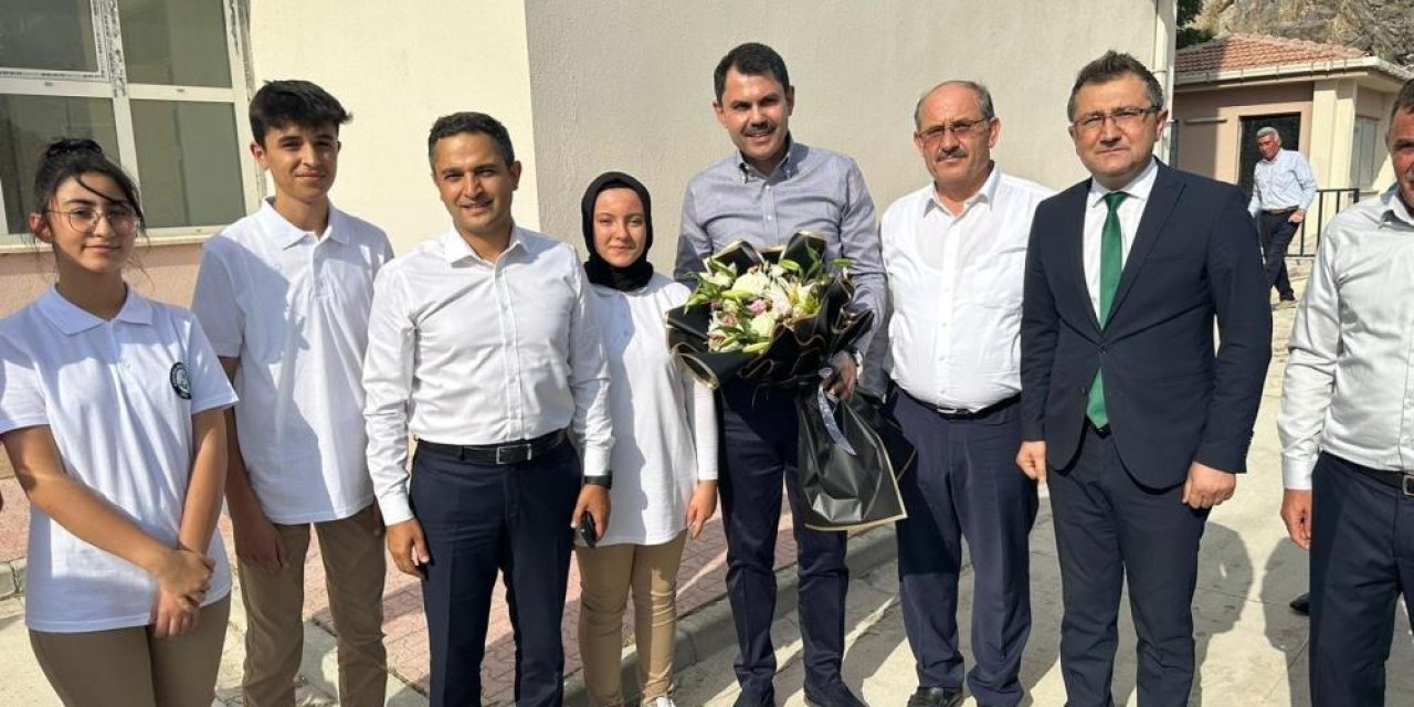 İsmi Verilen Okulu Ziyaret Etti