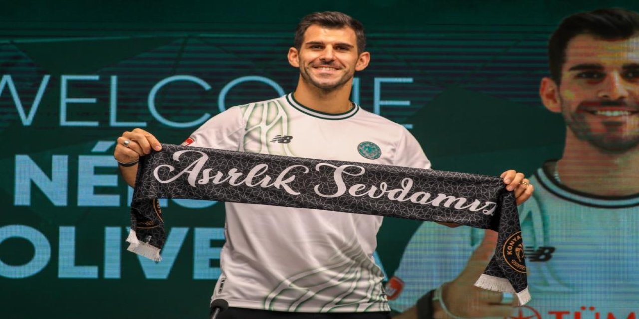 Nelson Oliveira resmen Konyaspor'da