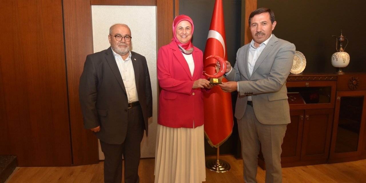 Genel Başkan Yılmaz Karatay Aşevi için Başkan Kılca 'ya Teşekkür Etti