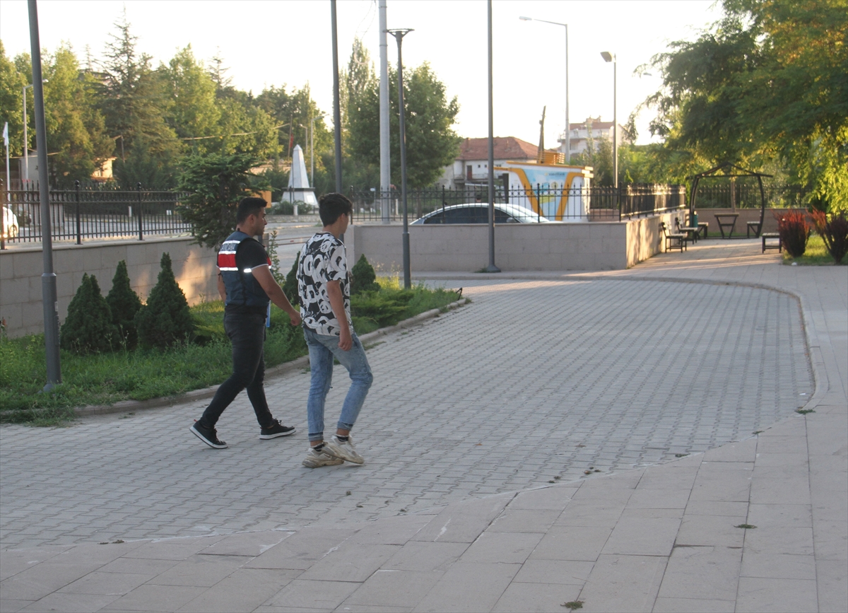 Konya'da Kuzeninin Ateşlediği Tüfekten Çıkan Saçmaların İsabet Ettiği Çocuk Hayatını Kaybetti