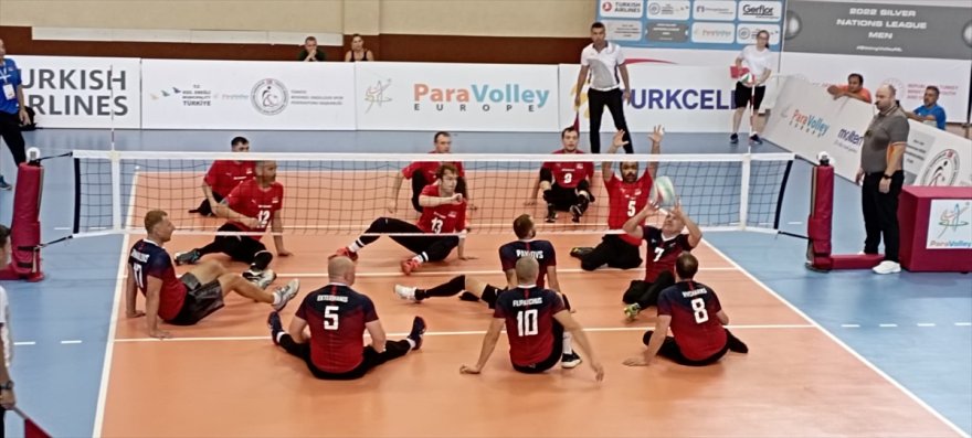 Oturarak Voleybol Gümüş Ligi'nde Türkiye, Letonya'yı 3-0 yendi