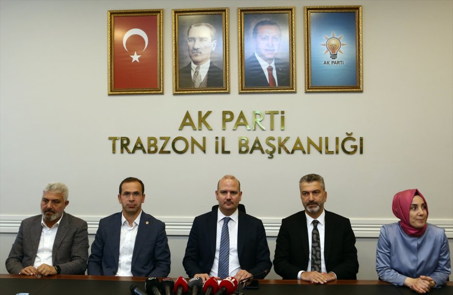 AK Parti Genel Başkan Yardımcısı İleri, Trabzon'da parti teşkilatıyla buluştu: