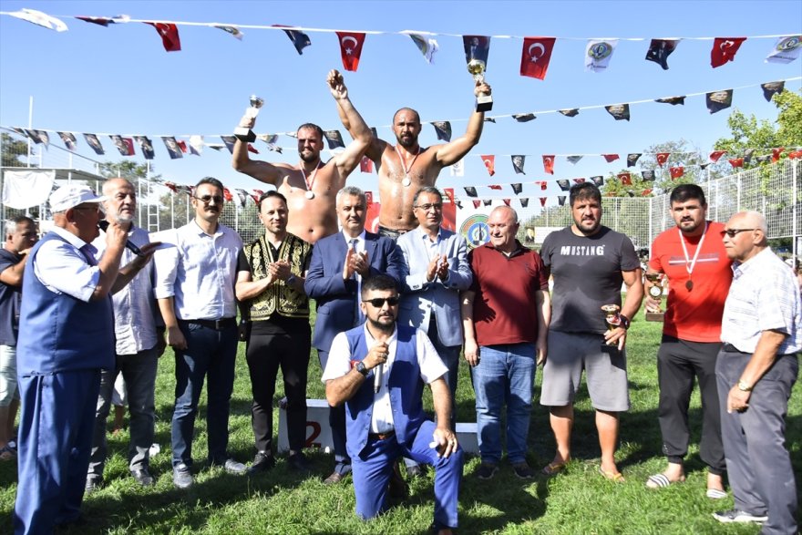 24. Malkara Yağlı Güreşleri'nin başpehlivanı Ali Gürbüz oldu