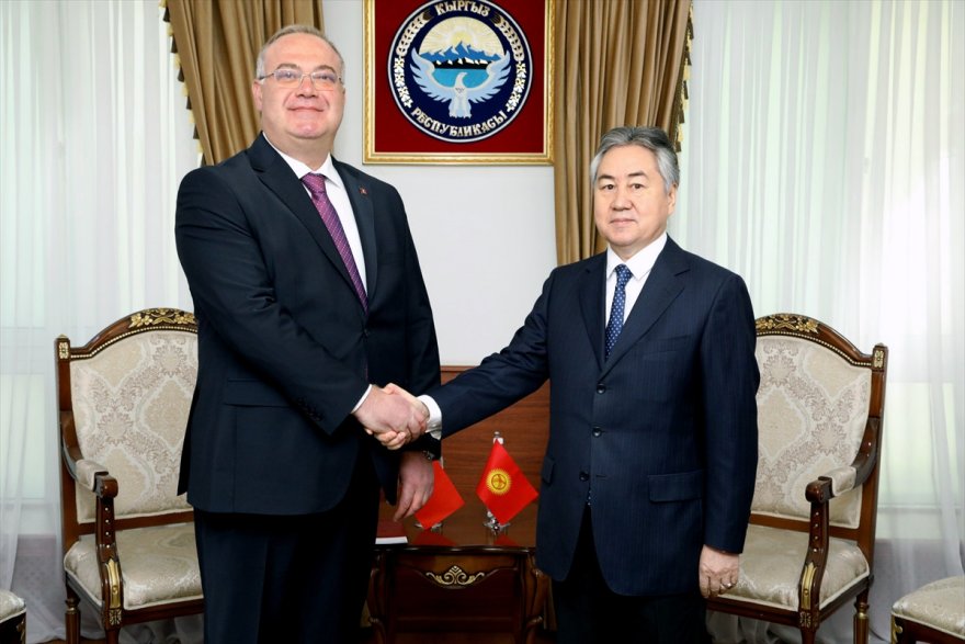Kırgızistan Dışişleri Bakanı Kulubayev, Türkiye'nin Bişkek Büyükelçisi Doğan'ı kabul etti