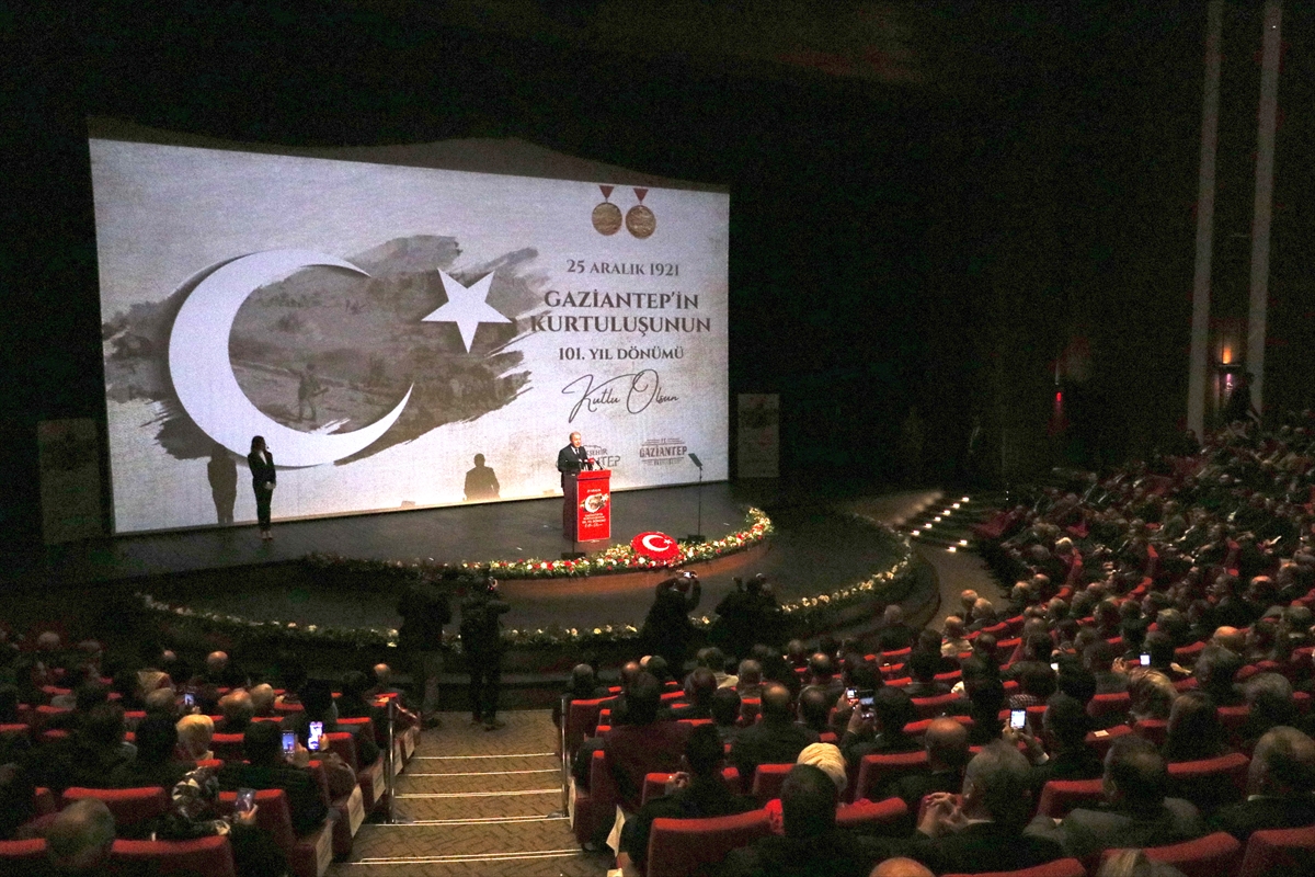 aa-20221225-29836040-29836039-gaziantepin-dusman-isgalinden-kurtulusunun-101-yiii-torenle-kutlandi.jpg