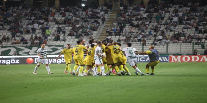 konyaspor-istanbulspor-gerginlik.jpg
