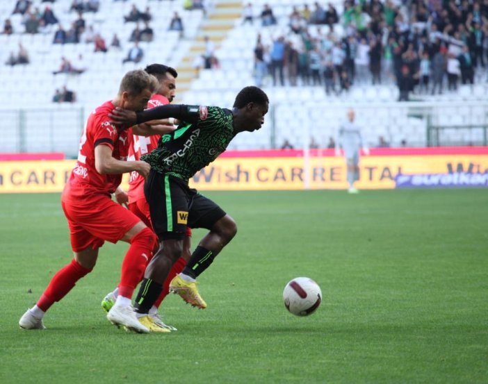 artik-yeter-konyasporda-sular-durulmuyor-konyaspor-1-2-pendikspor-001.jpg