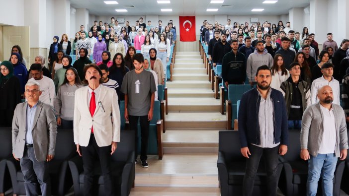 selcuk-universitesinde-100-yil-etkinleri-devam-ediyor-003.jpg