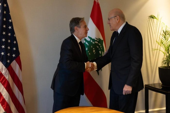 abd-disisleri-bakani-urdun-ve-lubnanda-001.jpg