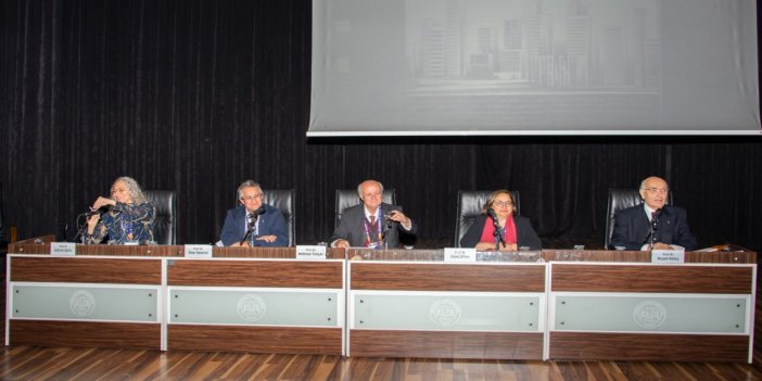 selcuk-universitesinde-surdurulebilir-kentler-ve-kentsel-peyzajlar-konusuldu.jpg