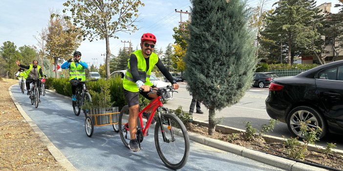 konya-buyuksehir-bisikletseverleri-gelecege-nefes-icin-bulusturdu-003.jpg