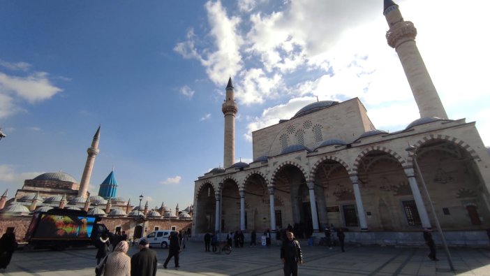 sultan-selim-camii.jpg